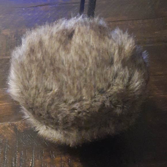 Ear muffs - Picture 3 of 4